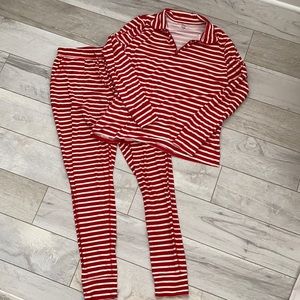 Red/ white lounge set